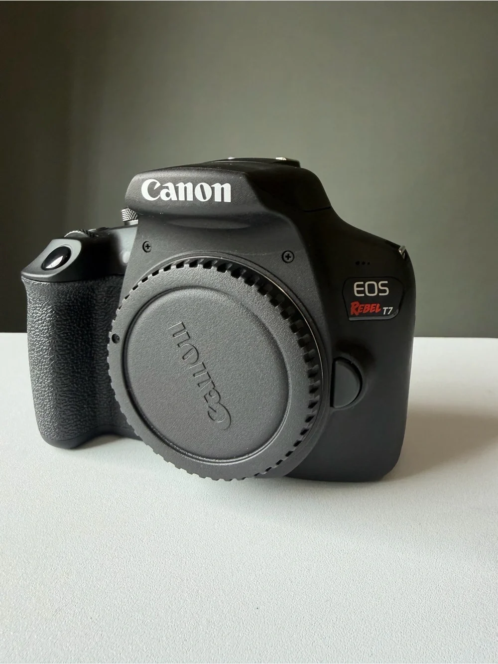 Canon EOS Rebel T7 DSLR Camera Body NWOB